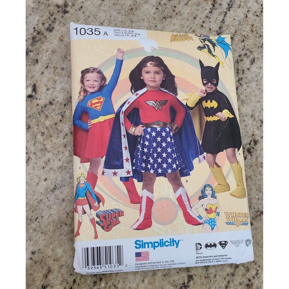 New! SIMPLICITY SEWING PATTERN 1035 Sz 3-8 DC Comics Super Hero Girl Costume Bat